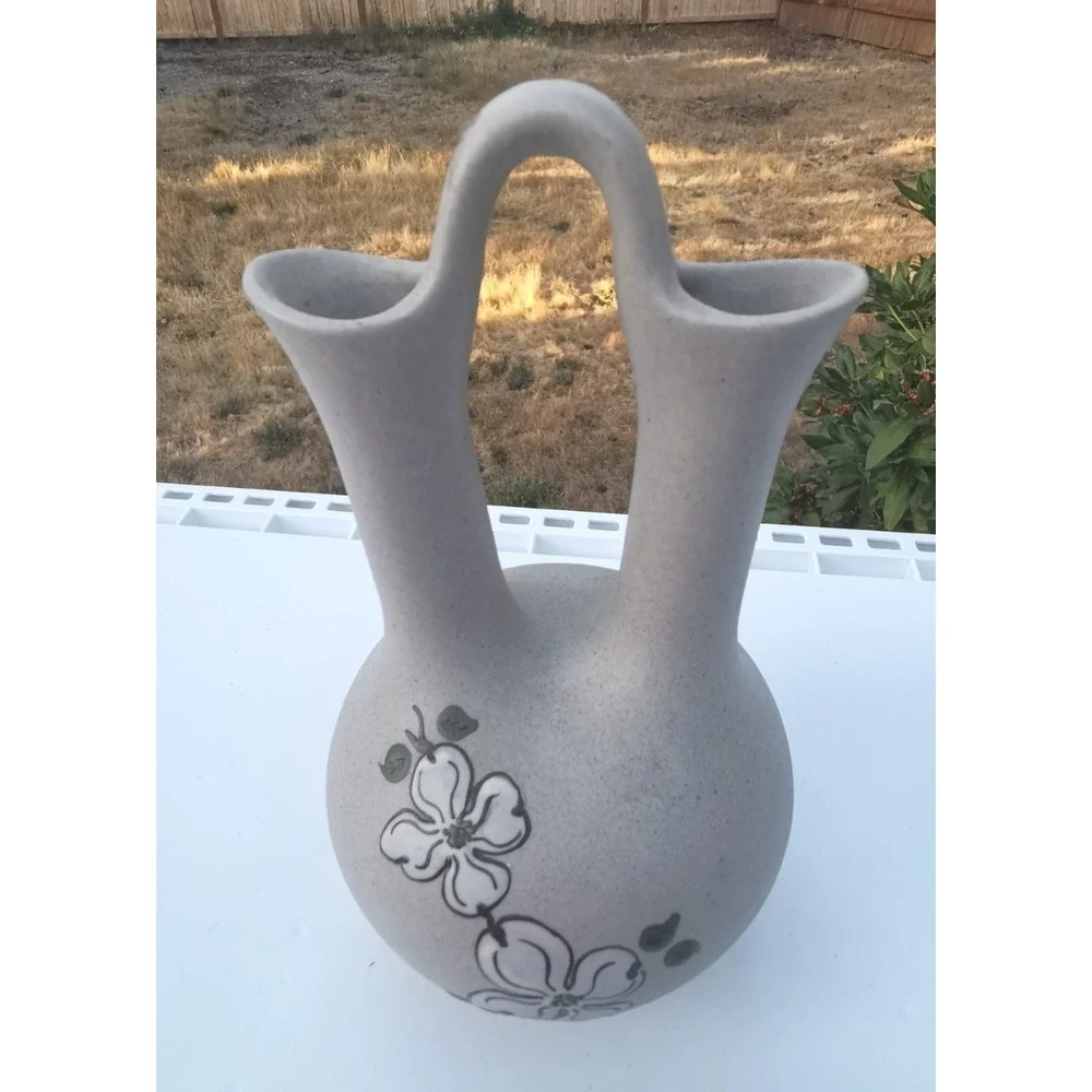 Pigeon Forge Dogwood Pottery Vase 8